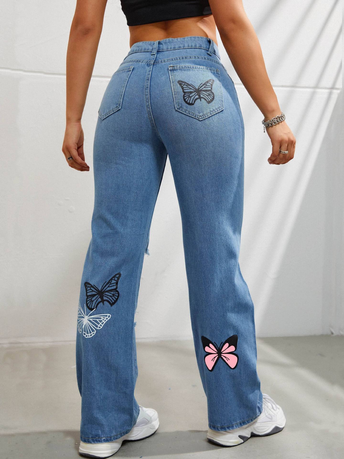 Wendy – Hooggetailleerde Jeans met Vlinderprint
