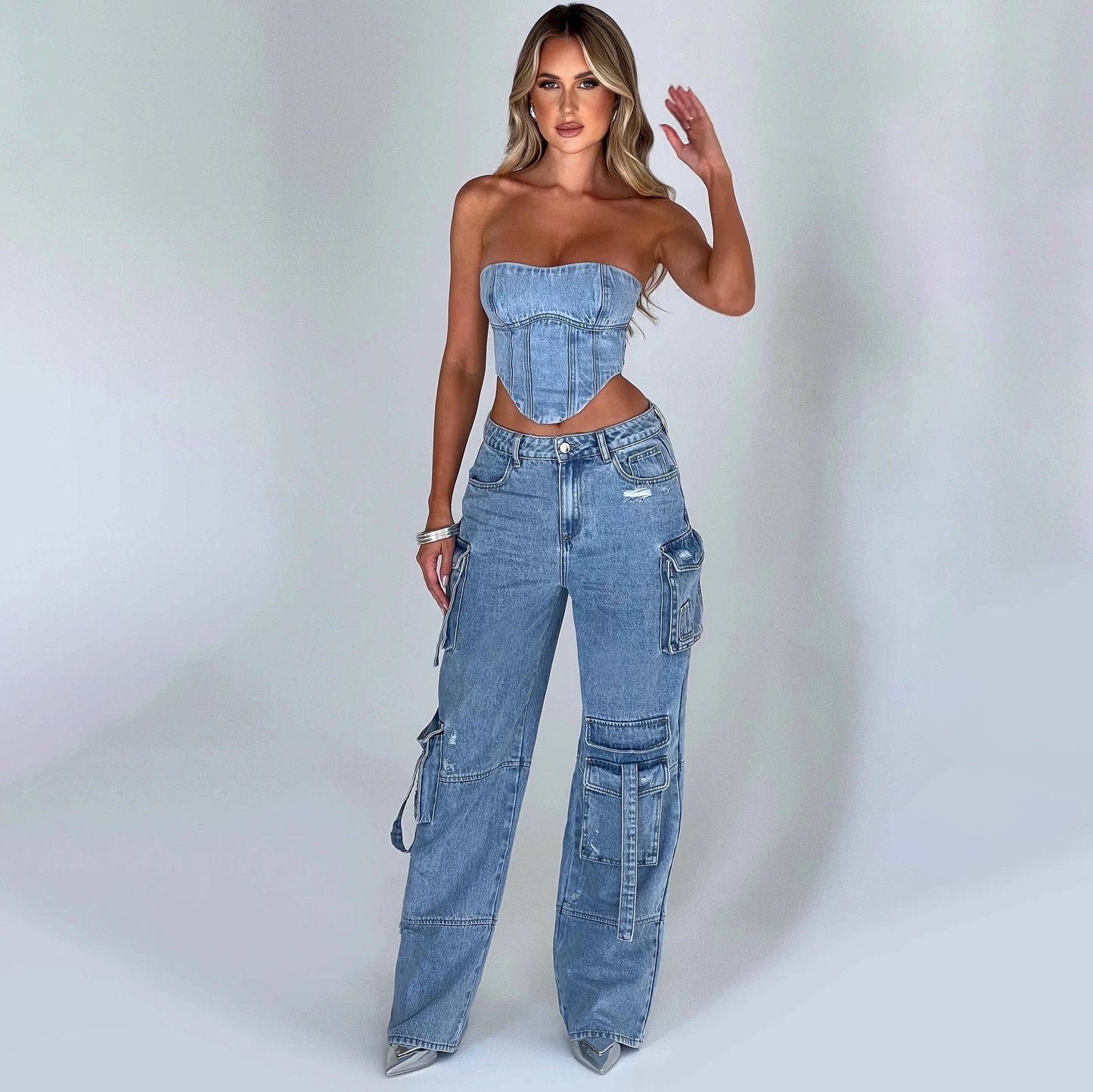 Tanya – Damespak met Lage Taille en Zakstiksel Jeans