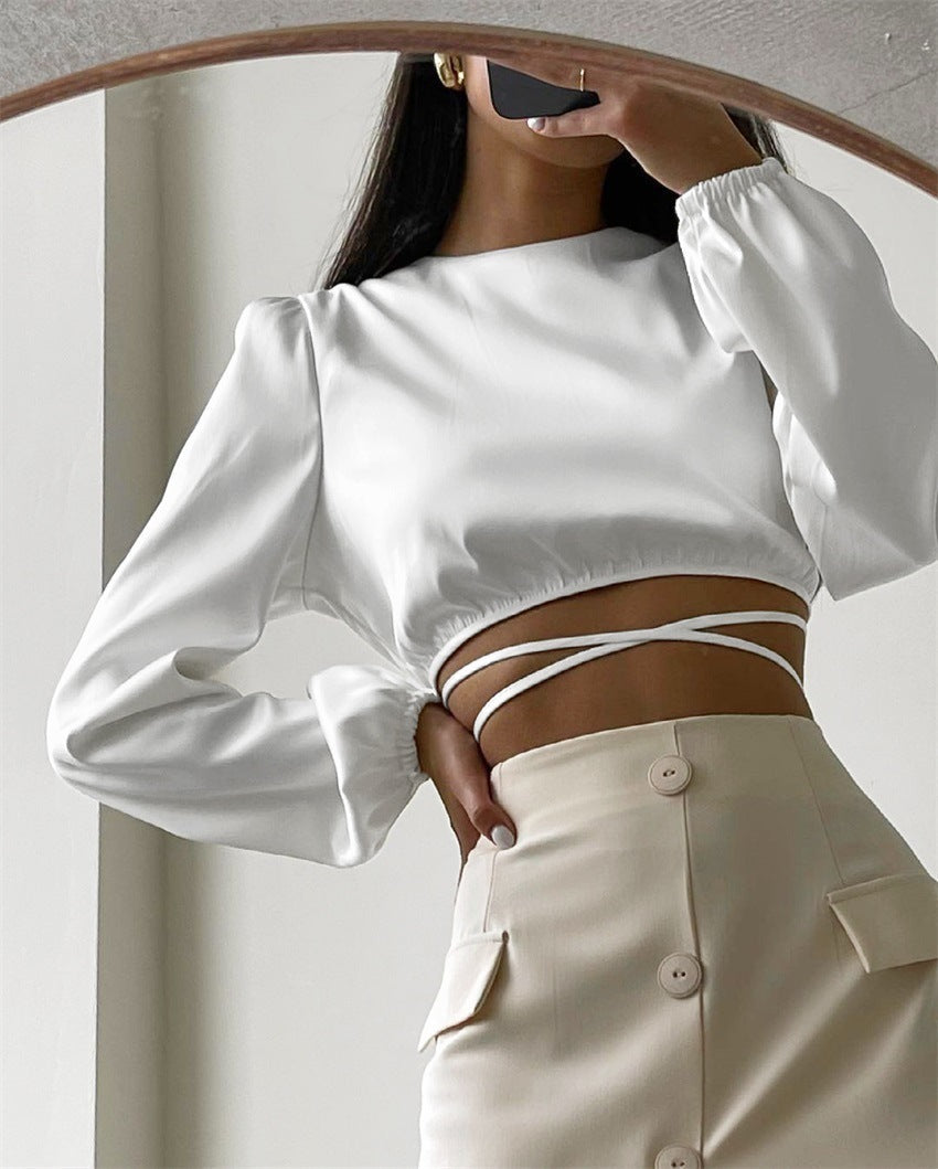 Lauren – Rugloze Langarm Top met Vetersluiting