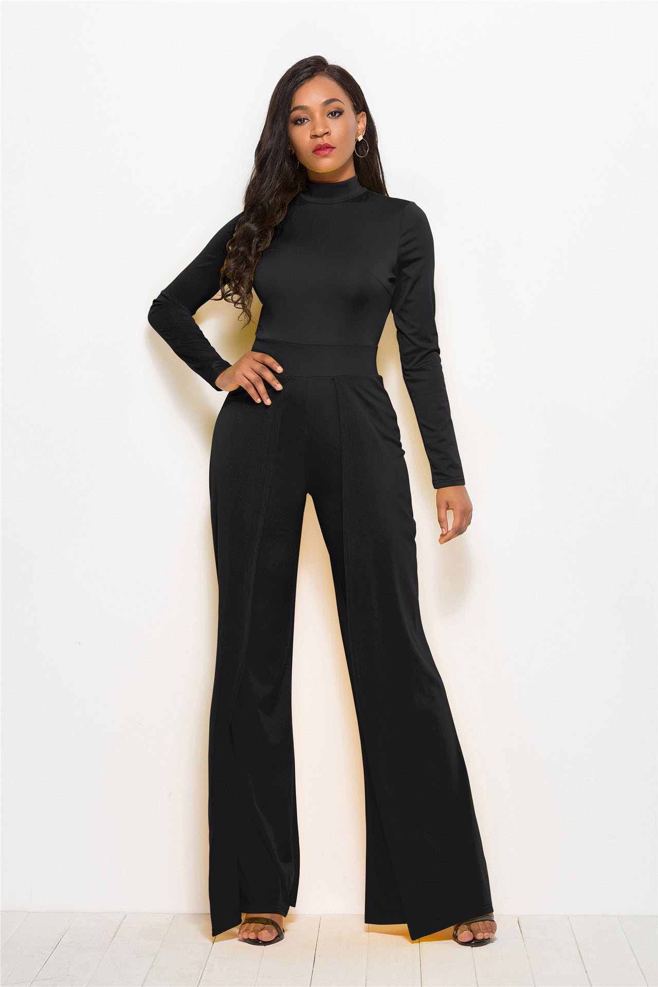 Lauren – Brede Been Jumpsuit met Ronde Hals en Lange Mouwen