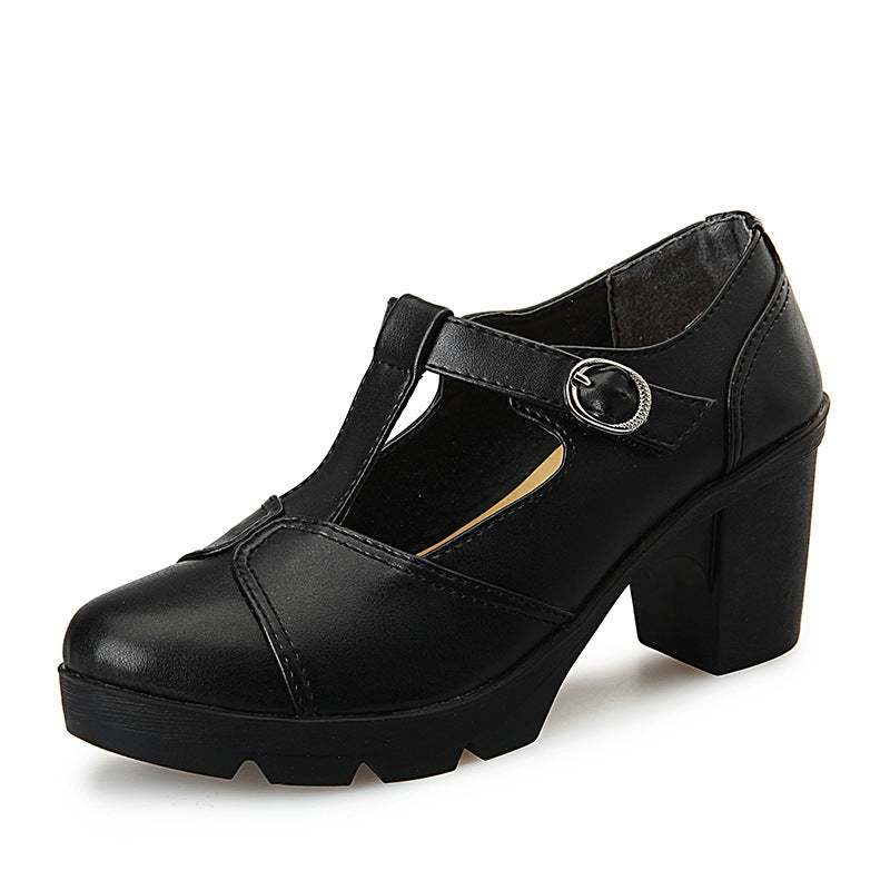 Brenda – Klassieke Mary Jane T-Strap Pumps met Blokhak