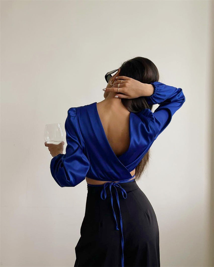 Lauren – Rugloze Langarm Top met Vetersluiting