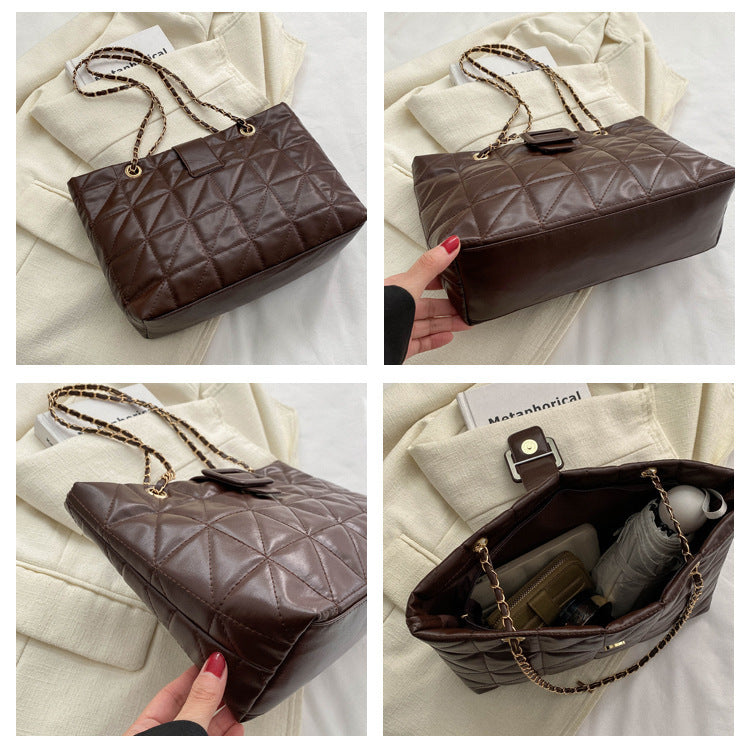 Melissa – Trendy Schoudertas in Chanel-Stijl met Ruitpatroon en Ketting
