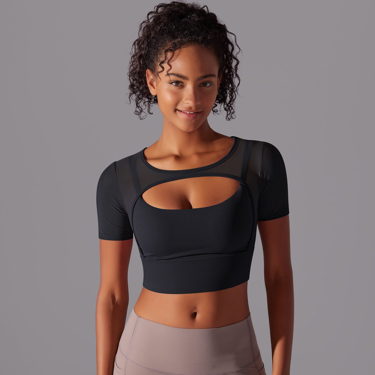 Tamara – Dubbellaagse Yoga Top voor Vrouwen