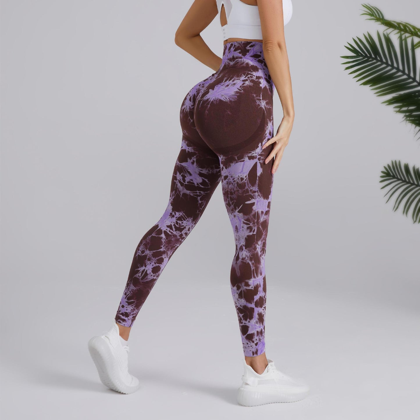 Linda – Hoog getailleerde naadloze yogabroek met batikprint voor dames