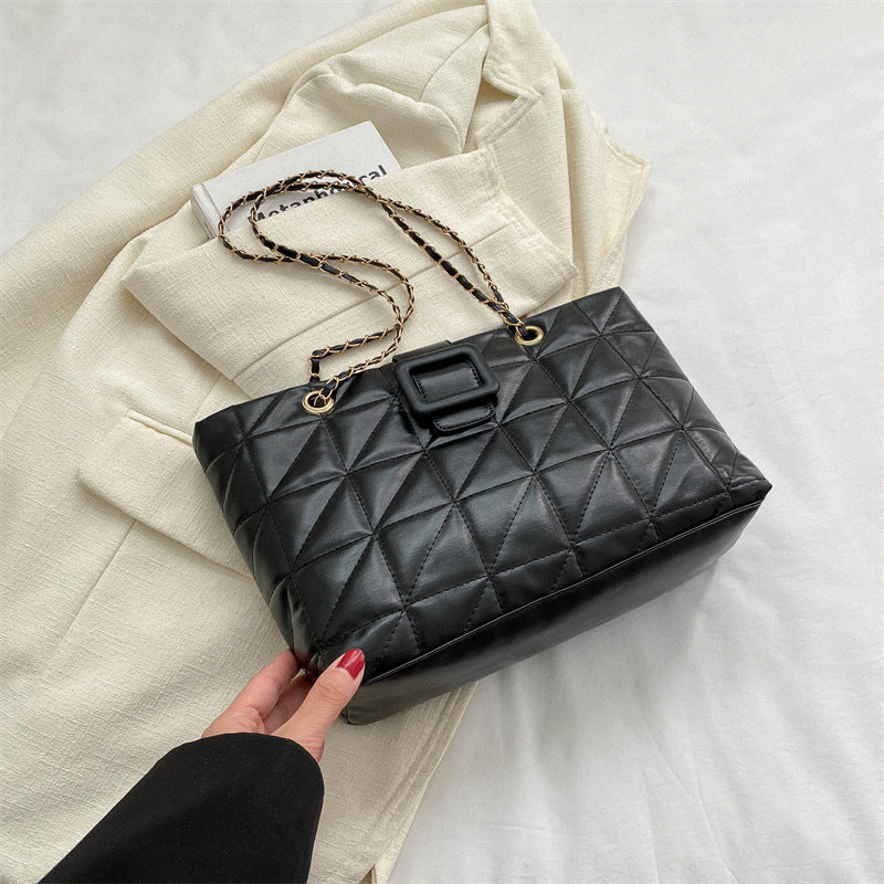 Melissa – Trendy Schoudertas in Chanel-Stijl met Ruitpatroon en Ketting