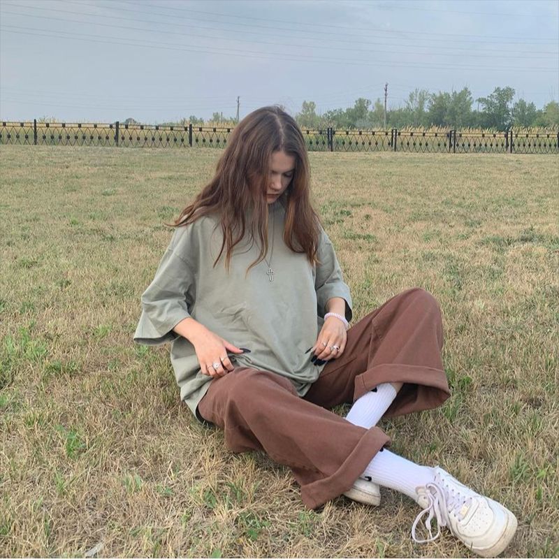 Leslie – Retro Damesjeans in Effen Bruin