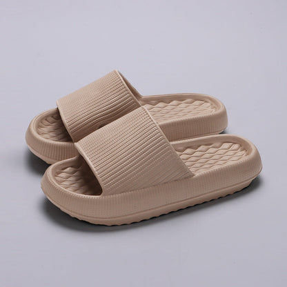 Brenda – Vegan leren slippers met ruitpatroon en antislipzool