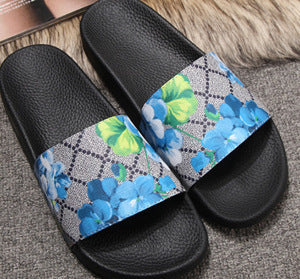 Hayley – Dames Hausschoenen met Bloemenprint en Rubberen Zolen