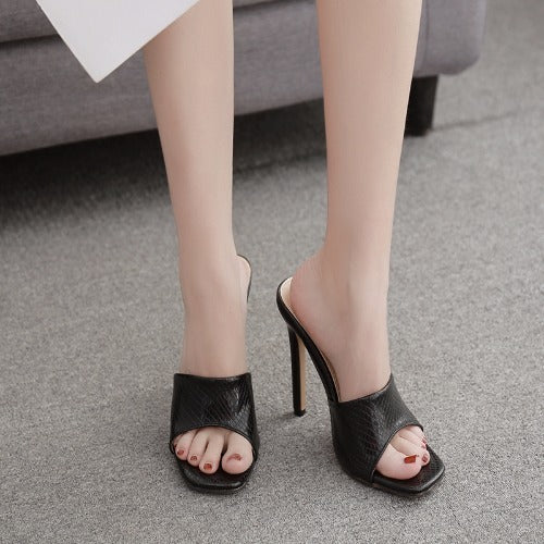 Zoe – Modische Damen-Sandalen und Pantoletten in Übergröße