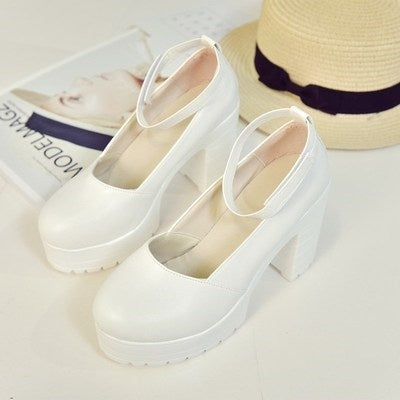 Jenny – Pumps met Dikke Platform en Enkelbandje