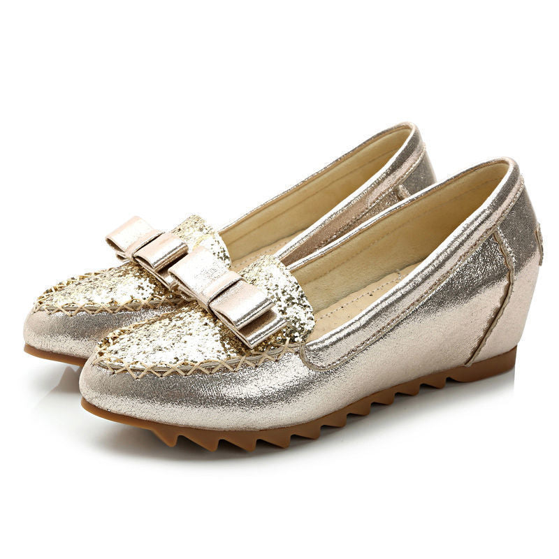 Audrey – Comfortabele Dames Pumps met Puntige Uitsnede en Sleehak