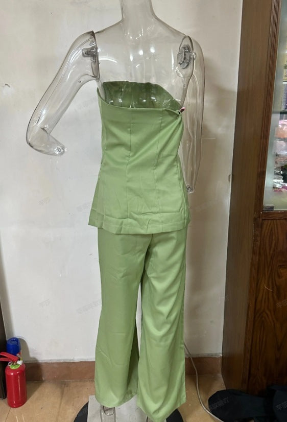 Robyn – Elegante Dameskostuum met Knopen