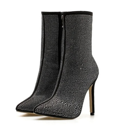 Tanya – Dameslaarzen met Puntige Neus en Stilettos
