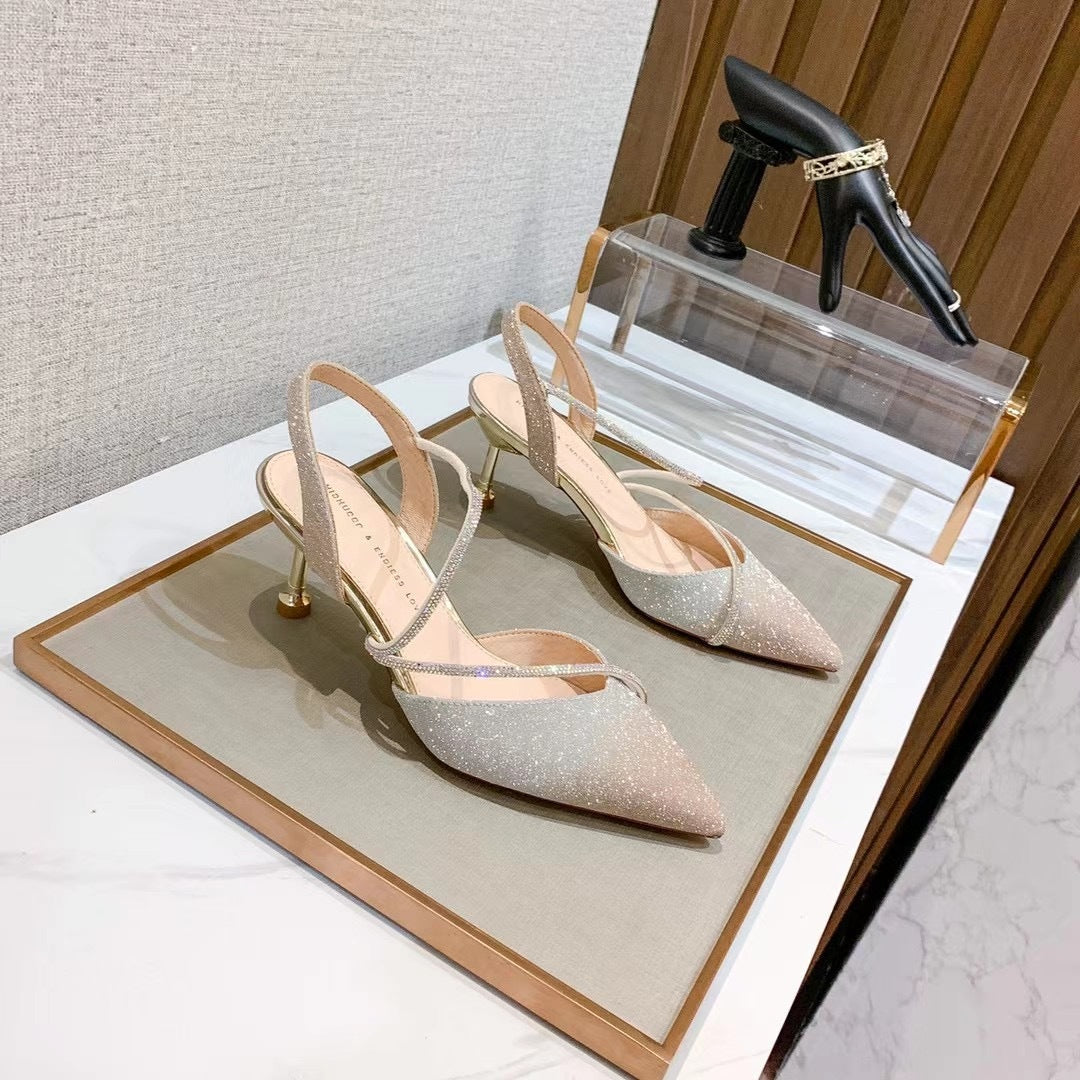 Gabrielle – Kristallen Stilettos met Puntige Neus