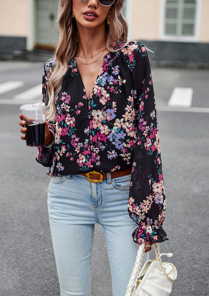 Fiona – Elegante Damesblouse met Bloemenprint en V-Hals