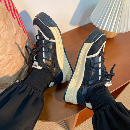 Marion – Vrijetijdssneakers in Melkthee Kleuren met Dikke Zool