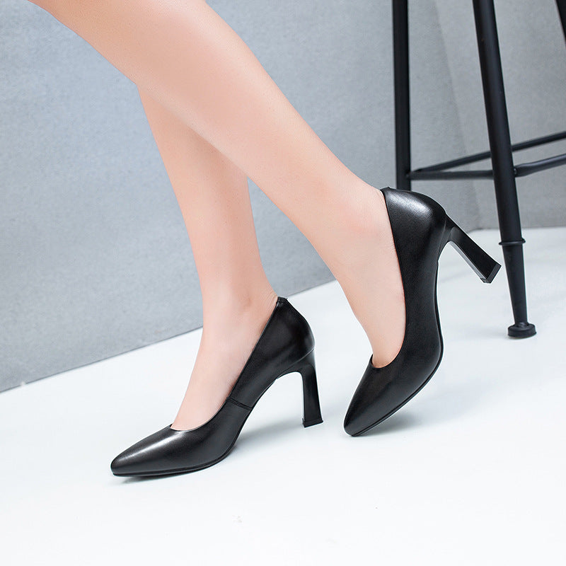 Amelia – Elegante Damespumps met Blokhak en Comfortabele Zool
