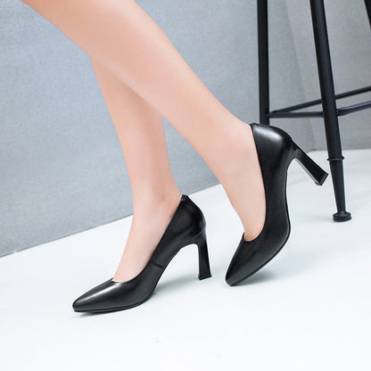 Amelia – Elegante Damespumps met Blokhak en Comfortabele Zool