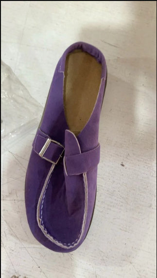 Claire – Vegan Suède Pantoffels met Gespsluiting