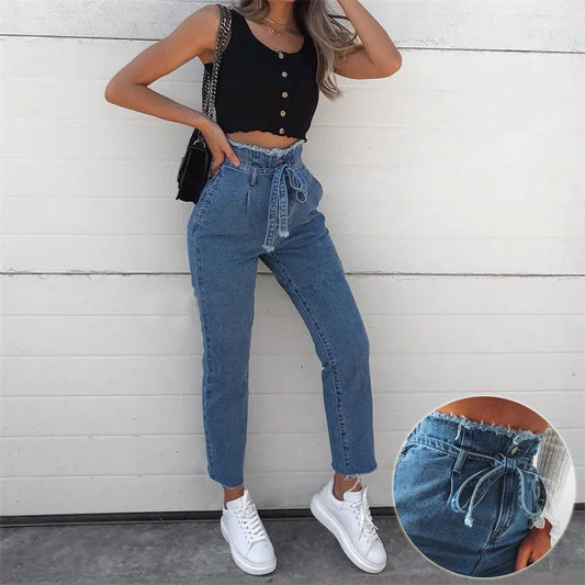 Christina – Hoge taille jeans met verleidelijk design
