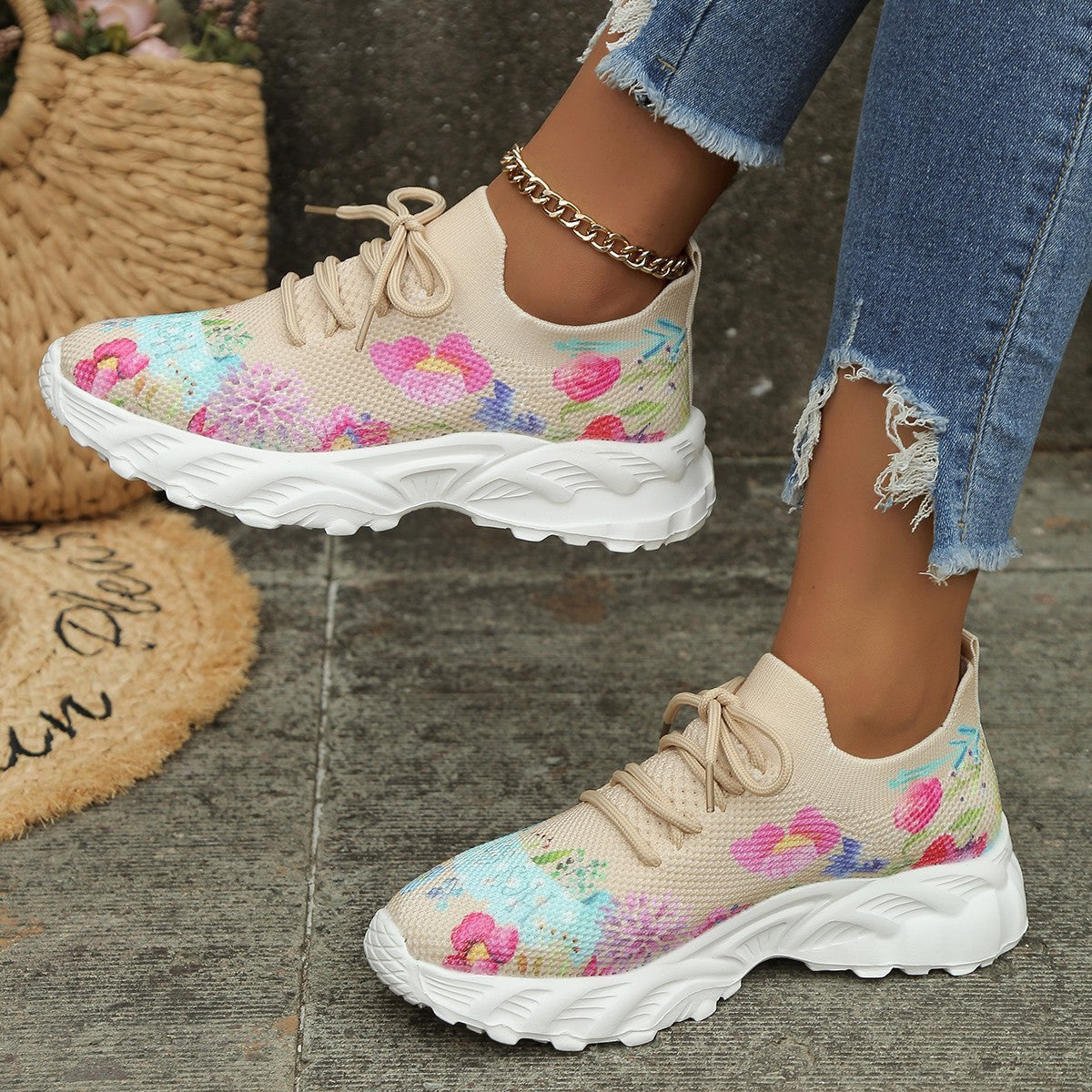 Georgina – Ademend Dames Sneaker met Bloemenpatroon