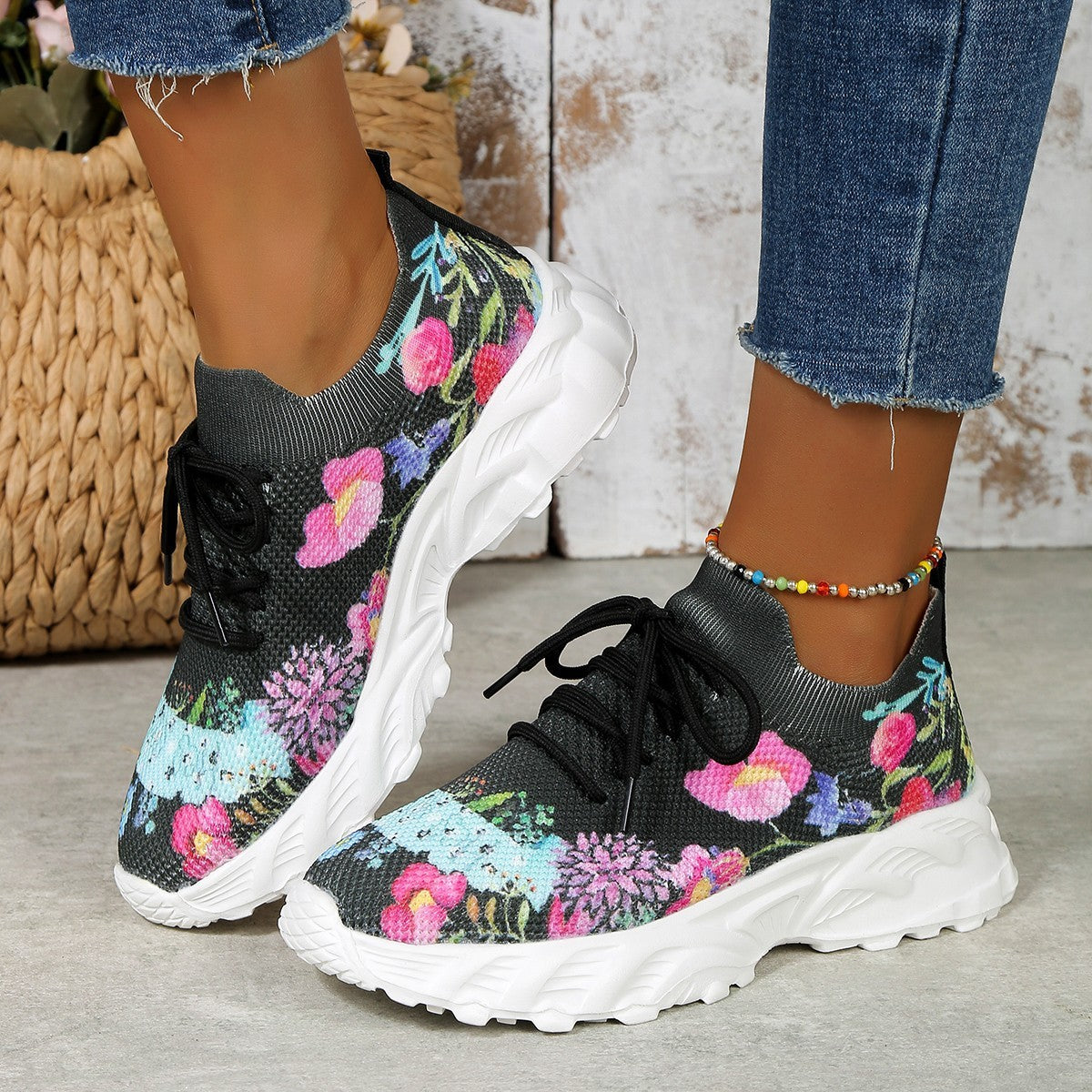 Georgina – Ademend Dames Sneaker met Bloemenpatroon