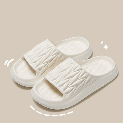 Sharon – Rutschvaste Zomerslippers met Bladstructuur