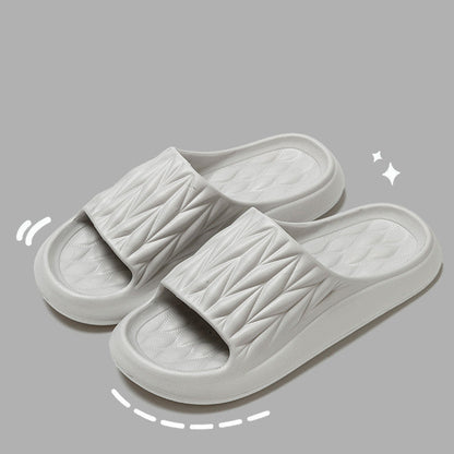Sharon – Rutschvaste Zomerslippers met Bladstructuur