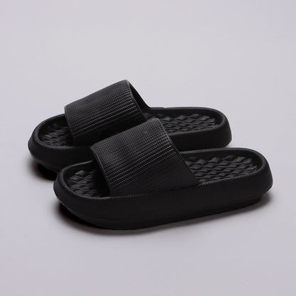 Brenda – Vegan leren slippers met ruitpatroon en antislipzool