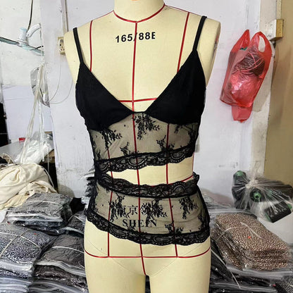 Wendy – Rugloze Kleine Sling-Top met V-Hals in Verschillende Kleuren