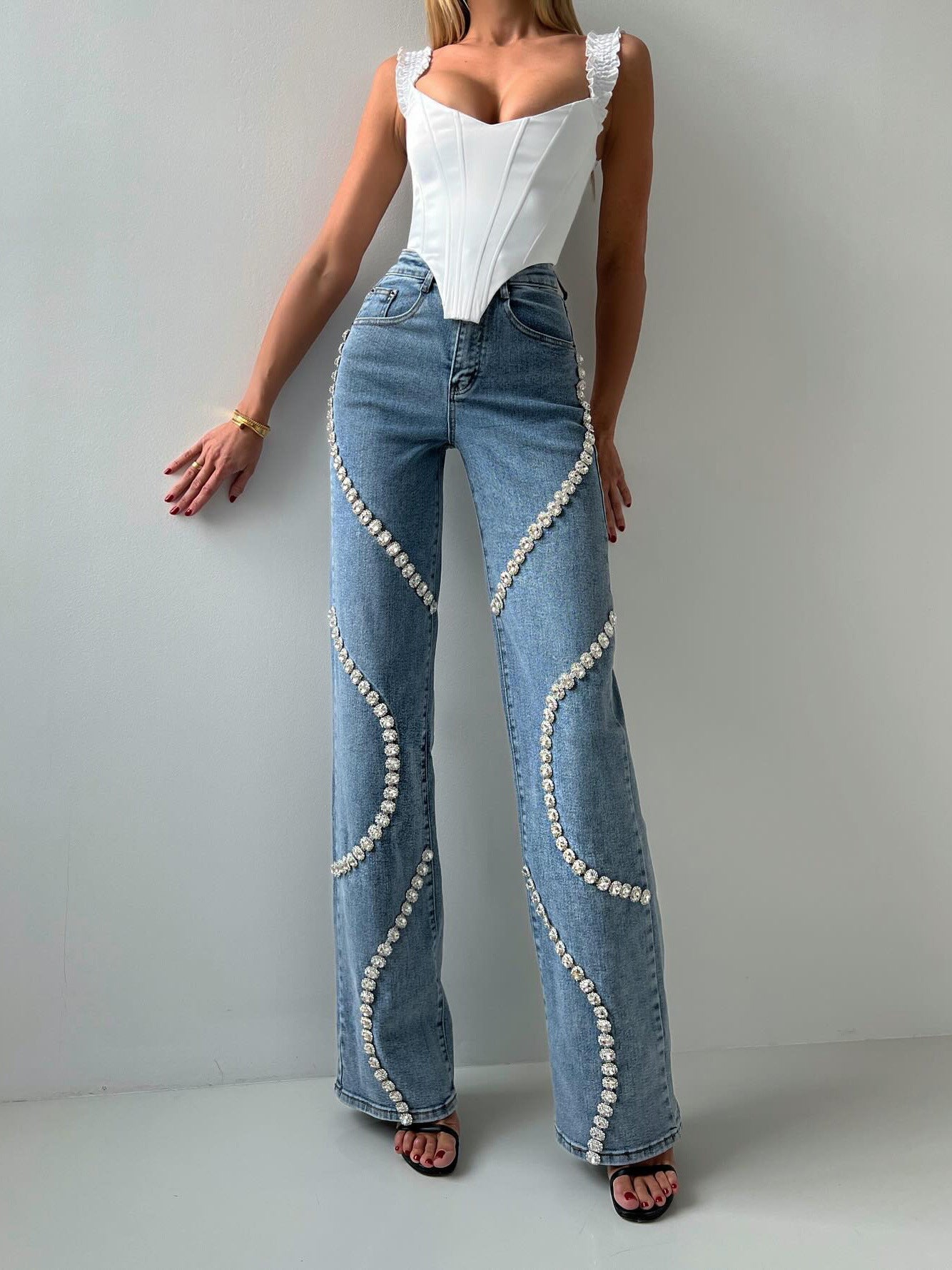 Phoebe – Rechte Damesjeans met Strass-Design