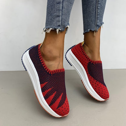 Amy – Ademend Flyknit Sneakers met Sleehak