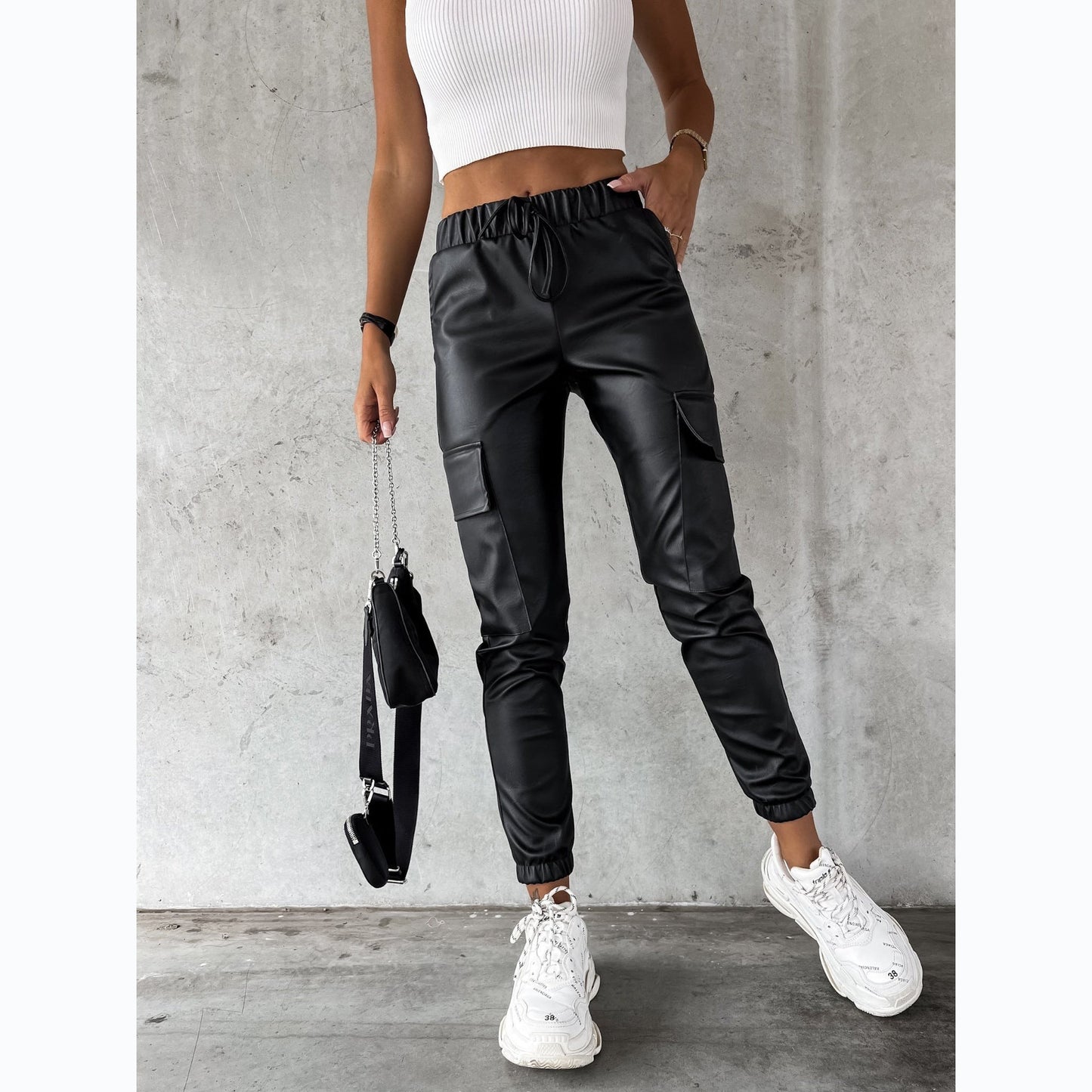 Susan – Veganleren Broek met Straatstijl