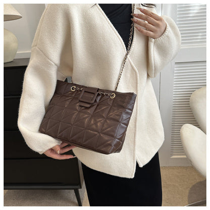 Melissa – Trendy Schoudertas in Chanel-Stijl met Ruitpatroon en Ketting