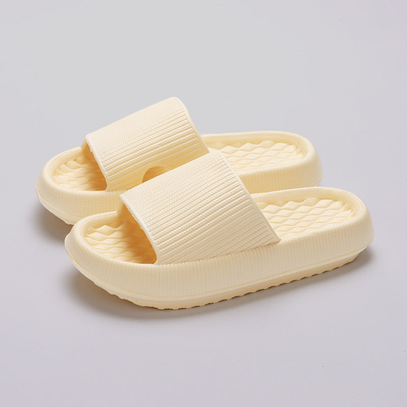 Brenda – Vegan leren slippers met ruitpatroon en antislipzool
