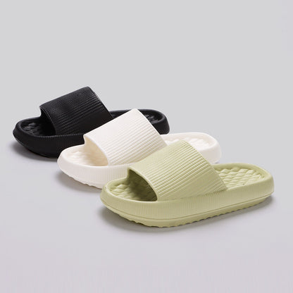 Brenda – Vegan leren slippers met ruitpatroon en antislipzool