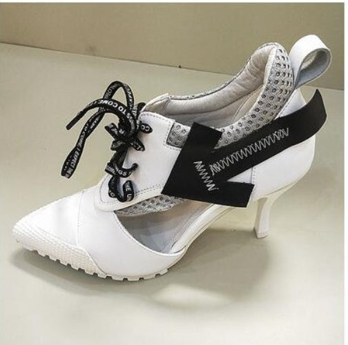 Betty – Witte Veterschoenen met Sportieve Hoge Hakken