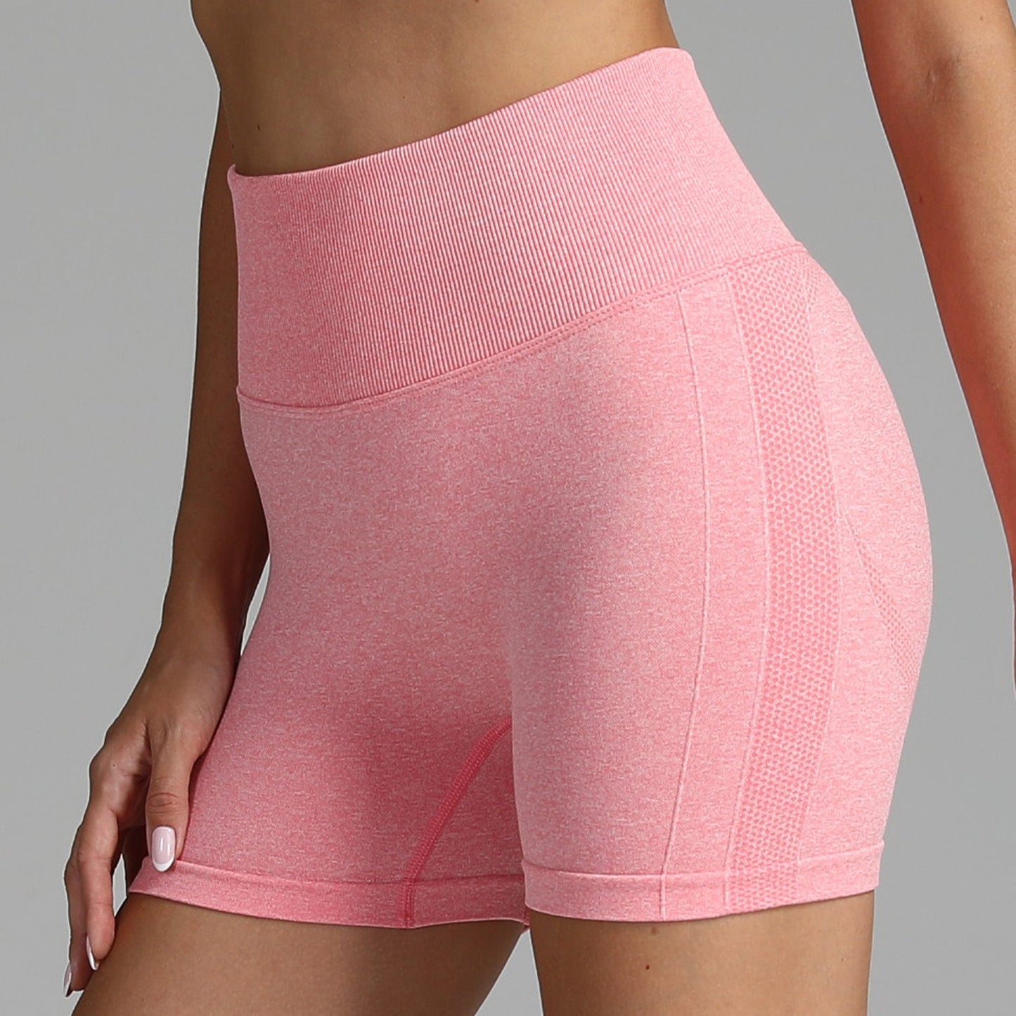 Tara – Naadloze Yoga-Shorts voor Dames met Hoge Taille en Heupenstrakker Design
