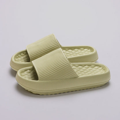 Brenda – Vegan leren slippers met ruitpatroon en antislipzool